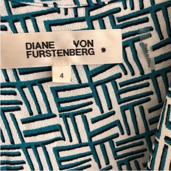 Diane Von Furstenberg Athena Crepe Belted Jumpsuit in Geo - Picture 5 of 7